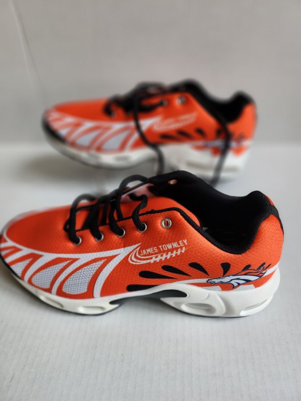 Men's Denver Broncos "James‎ Townley" Custom Performance Sneakers  Size 11 NWOT - Picture 3 of 13
